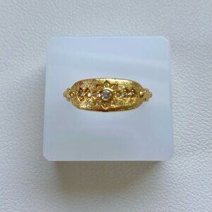 Elegant Gold-Tone Women's Ring